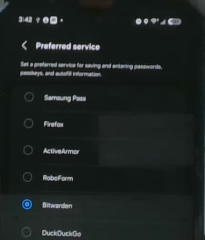 Android's Autofill Service picker with Bitwarden selected